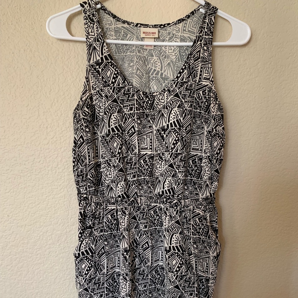 Mossimo Dress size M tan and black